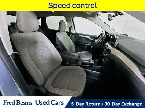 Certified 2022 Ford Escape SE w/ SE Sport Appearance Package AWD/4WD image 33