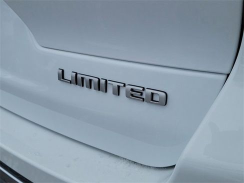 New 2025 Jeep Grand Cherokee L Limited w/ Trailer Tow Package image 6