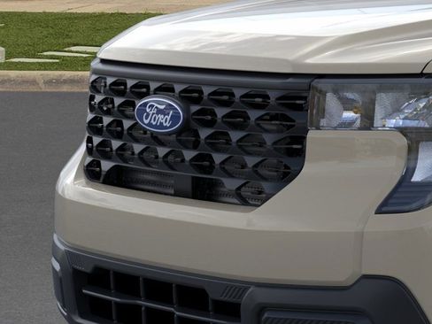 Used 2025 Ford Maverick XL w/ Equipment Group 102A image 18