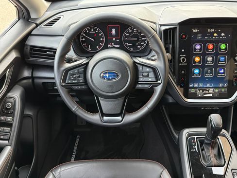 Used 2025 Subaru Crosstrek 2.5i Limited w/ Crosstrek Mirror Package image 14