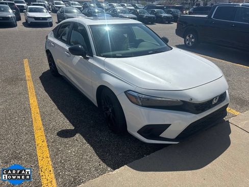 Used 2023 Honda Civic Sport image 3