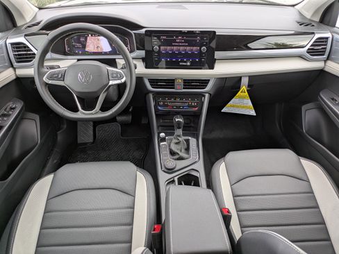 New 2026 Volkswagen Taos SEL image 15
