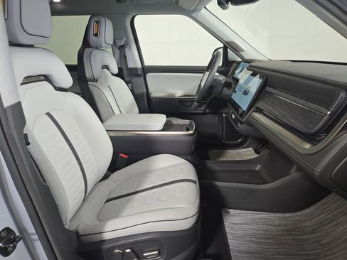 Used 2024 Rivian R1S Adventure AWD/4WD image 24