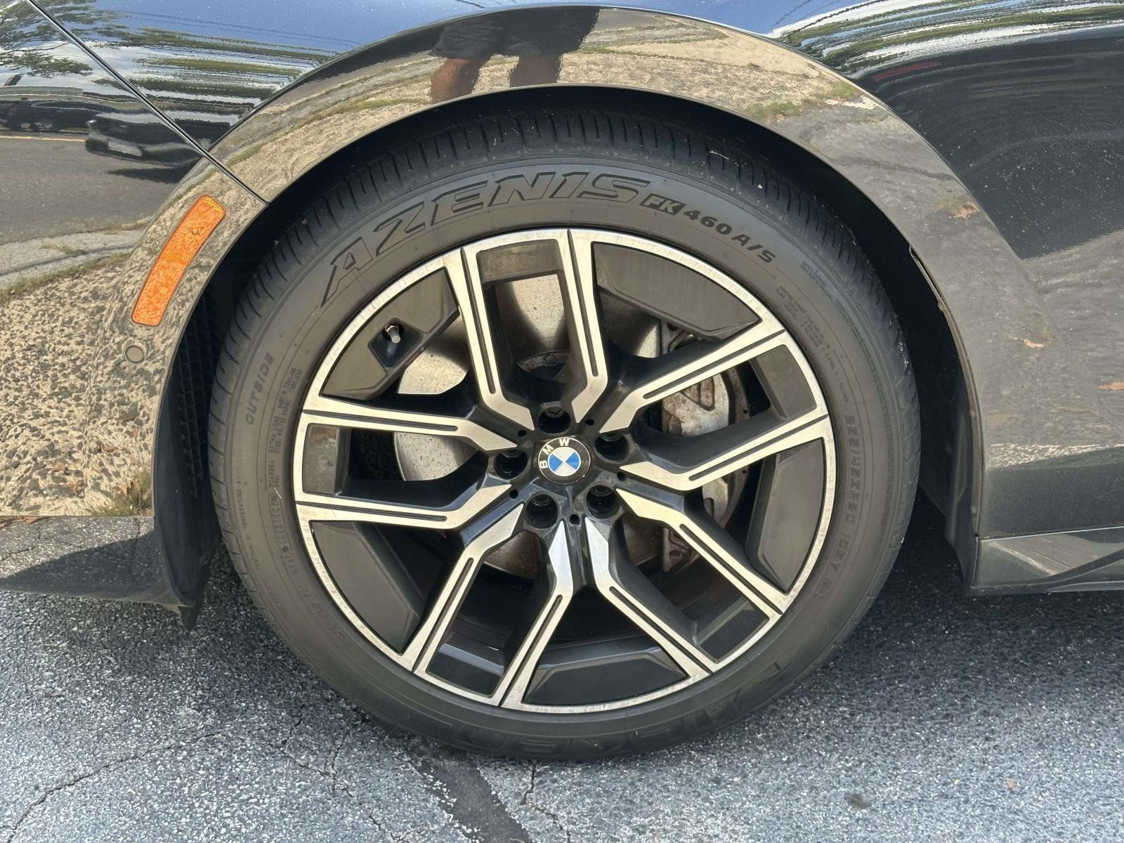 Used 2023 BMW 740i w/ Parking Assistance Package RWD image 8