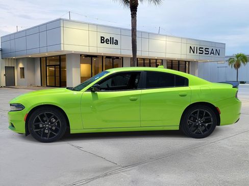 Used 2023 Dodge Charger SXT w/ Blacktop Package RWD image 2