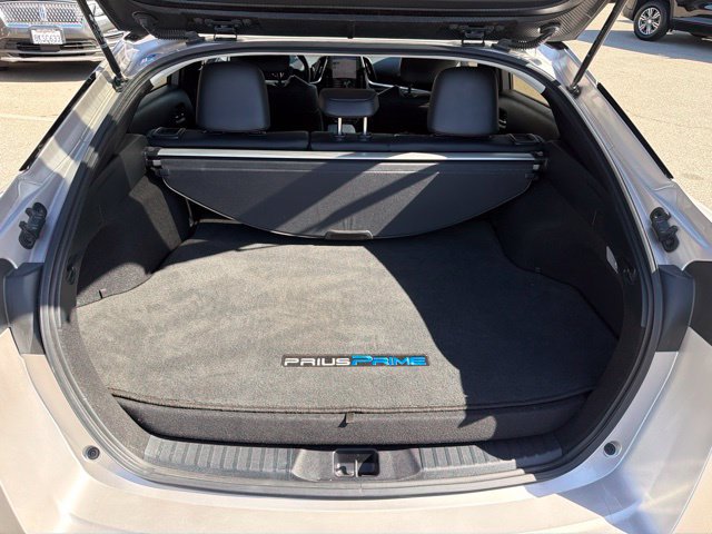 Used 2021 Toyota Prius Prime XLE w/ Carpet Mat Package (TMS) FWD image 21