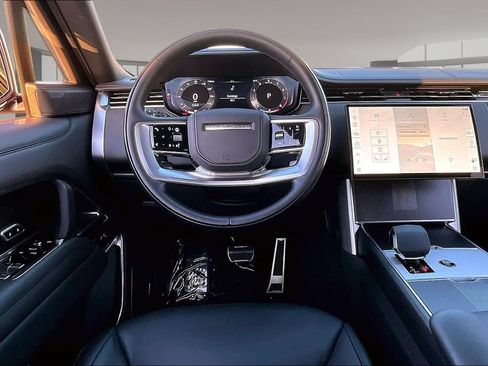 Certified 2024 Land Rover Range Rover Long Wheelbase Autobiography AWD/4WD image 8