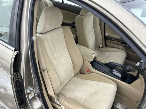 Used 2010 Honda Accord LX-P image 19