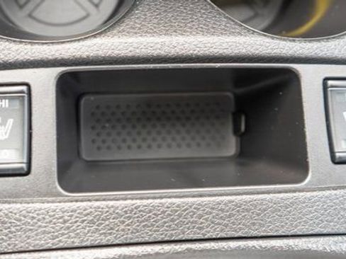 Used 2022 Nissan Rogue Sport SV w/ Technology Package image 35