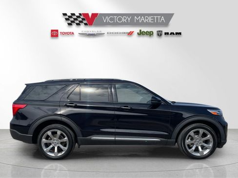Used 2020 Ford Explorer Platinum w/ Premium Technology Package image 6