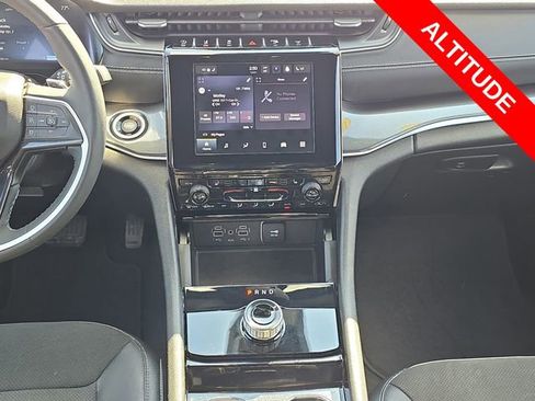 Certified 2023 Jeep Grand Cherokee Altitude image 26