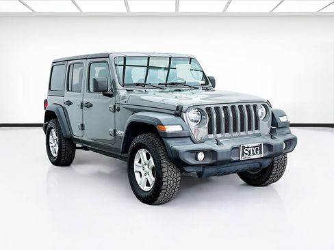 Used 2020 Jeep Wrangler Unlimited Sport S image 3