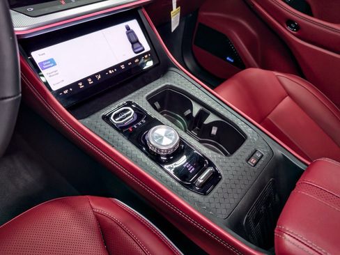 Used 2025 Jeep Wagoneer S Launch Edition image 20