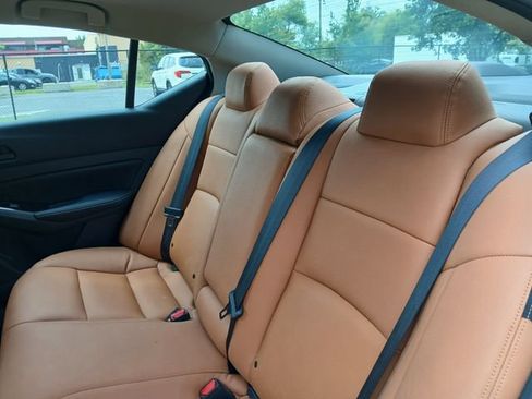 Used 2023 Nissan Altima 2.5 SV FWD image 36