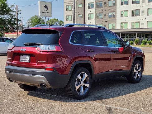 Used 2020 Jeep Cherokee Limited AWD/4WD image 10