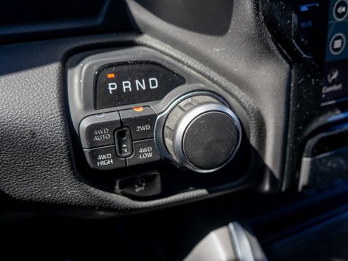 Used 2025 RAM 1500 Big Horn AWD/4WD image 21