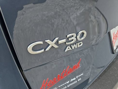 Used 2025 MAZDA CX-30 AWD 2.5 S w/ Preferred Package image 18