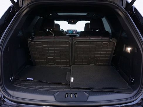 Used 2025 Ford Explorer Platinum w/ Ultimate Package image 35