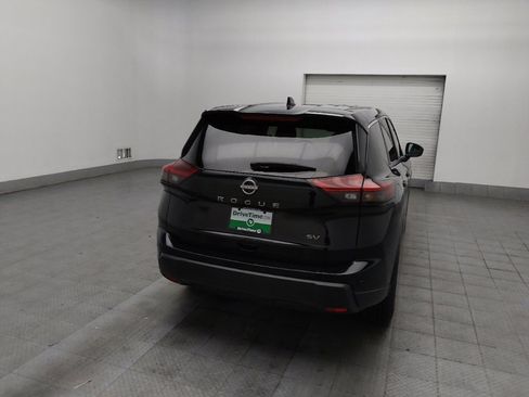 Used 2024 Nissan Rogue SV FWD image 7