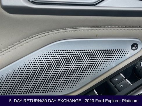 Used 2023 Ford Explorer Platinum w/ Technology Package AWD/4WD image 26