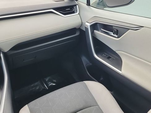 Certified 2020 Toyota RAV4 XLE FWD image 13