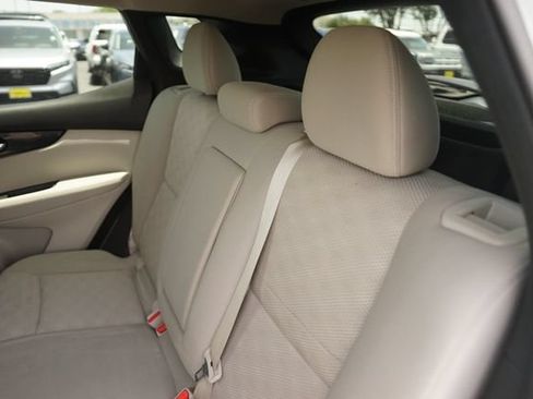 Used 2019 Nissan Rogue Sport SV w/ Technology Package FWD image 13