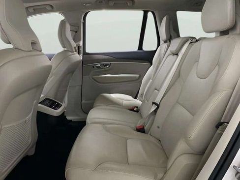 Used 2024 Volvo XC90 B6 Core AWD/4WD image 49