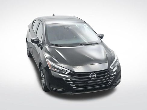Used 2025 Nissan Versa SV FWD image 30