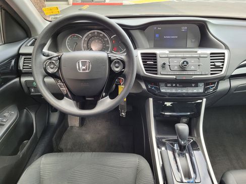 Used 2017 Honda Accord LX image 11