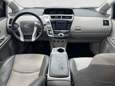 Used 2017 Toyota Prius V Five FWD image 18
