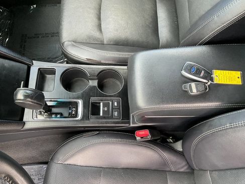 Used 2018 Subaru Outback 2.5i Limited w/ Popular Package #2 image 23