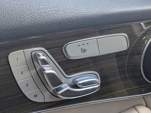 Used 2021 Mercedes-Benz GLC 300 image 21