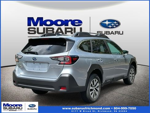 Certified 2025 Subaru Outback Premium image 2