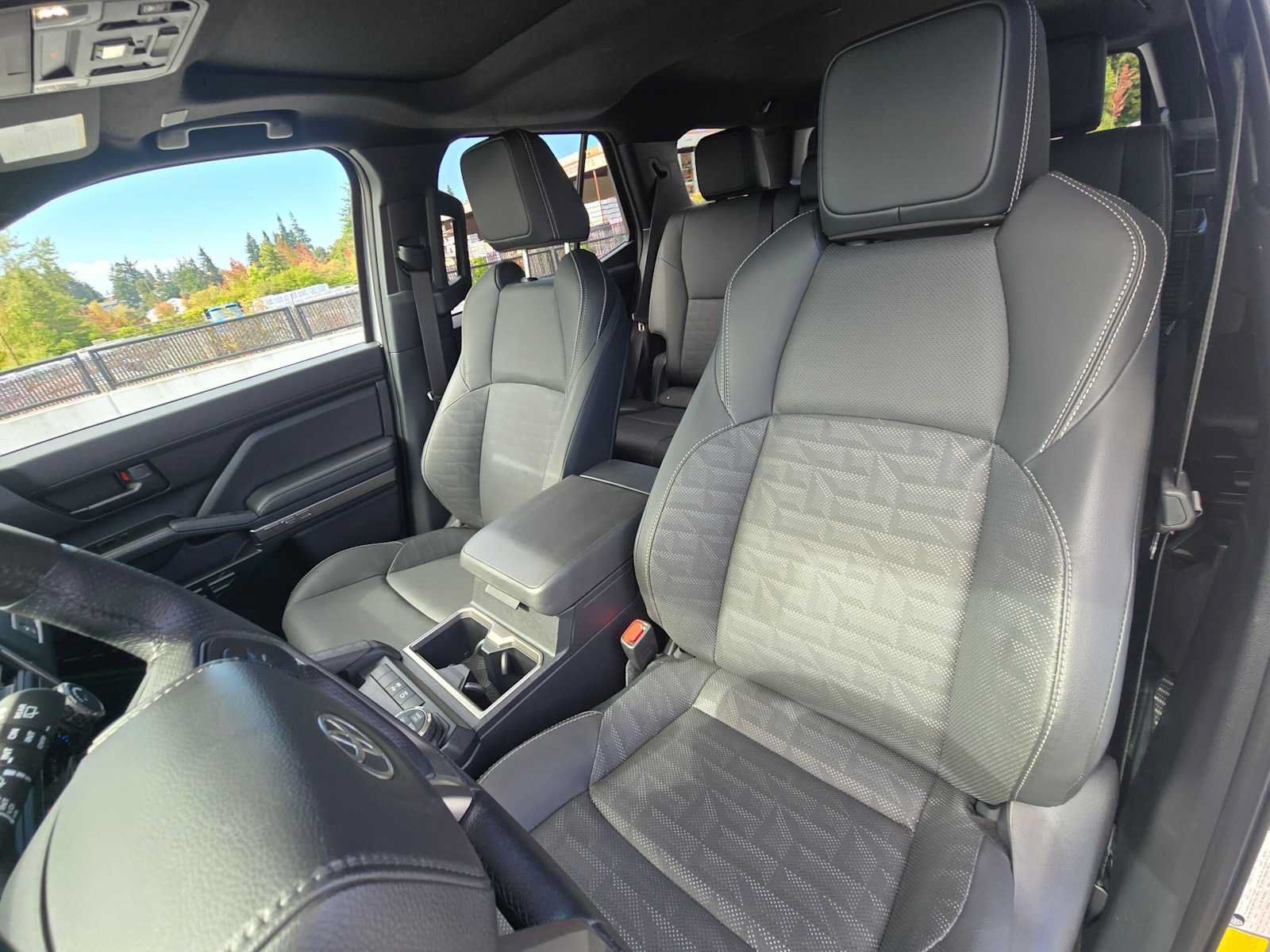 Certified 2025 Toyota 4Runner TRD Off-Road Premium AWD/4WD image 22