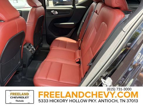 Used 2019 Volvo XC40 T5 Inscription AWD/4WD image 16
