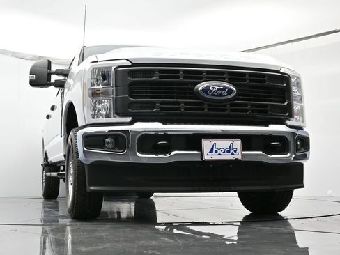 New 2026 Ford F250 XL w/ XL Chrome Package AWD/4WD image 40