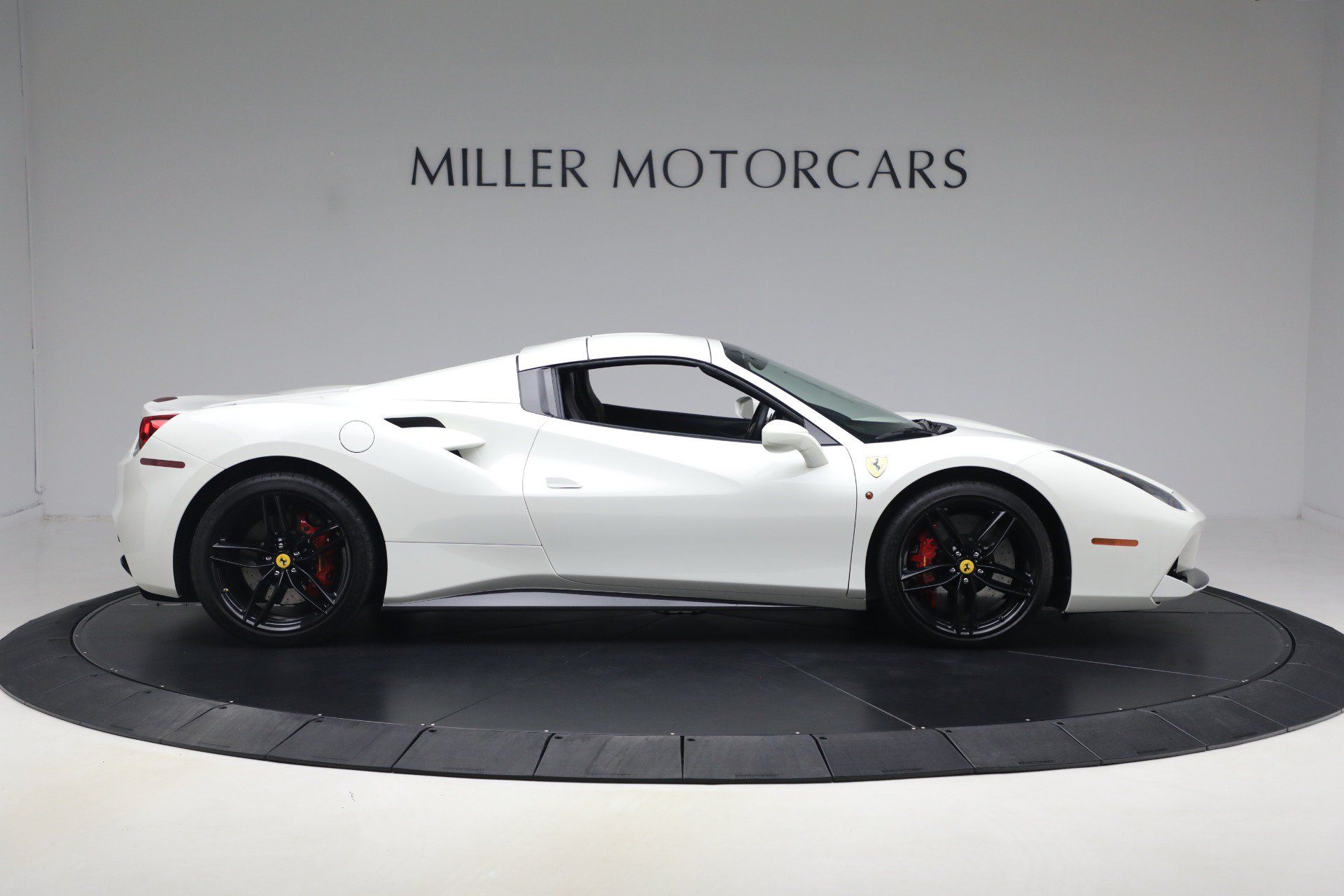Certified 2016 Ferrari 488 Spider RWD image 31