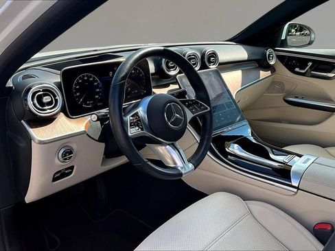 Used 2022 Mercedes-Benz C 300 4MATIC Sedan image 13