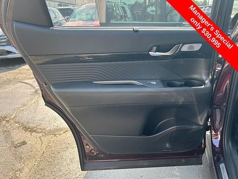 Used 2023 Hyundai Palisade Calligraphy image 19