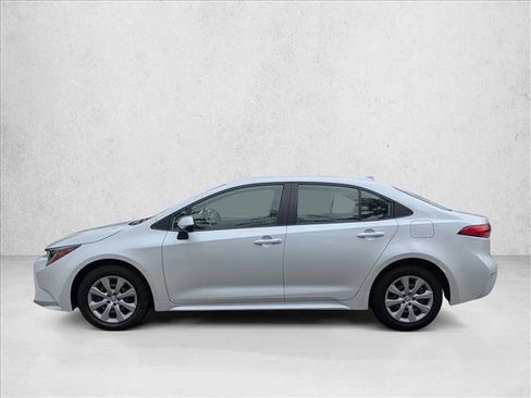 Used 2023 Toyota Corolla LE image 8