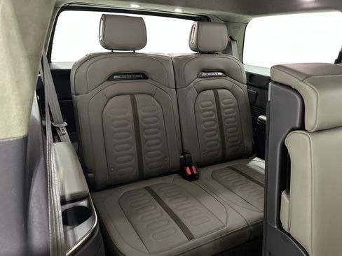 Used 2024 Rivian R1S Adventure AWD/4WD image 25