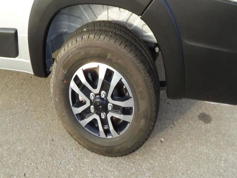 Used 2025 RAM ProMaster 2500 w/ Quick Order Package 22G SLT image 9