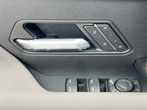 New 2025 GMC Hummer EV 2X image 13