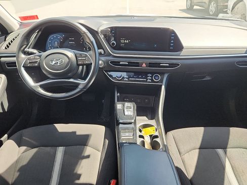 Used 2023 Hyundai Sonata SEL w/ Convenience Package FWD image 9