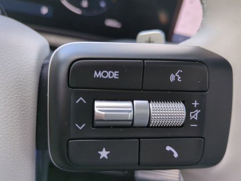 Used 2025 Hyundai Santa Fe Calligraphy image 36