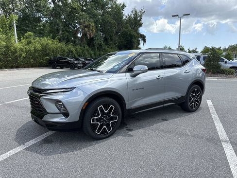 Used 2025 Chevrolet Blazer RS w/ Driver Confidence II Package FWD image 7