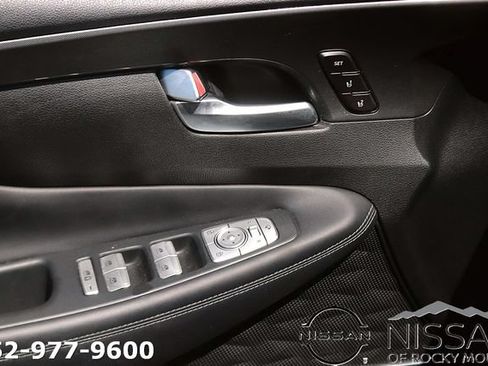 Used 2022 Hyundai Santa Fe Calligraphy w/ Cargo Package FWD image 11