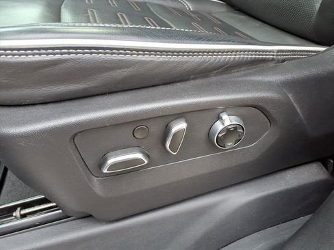 Used 2025 GMC Sierra 2500 AT4X image 23