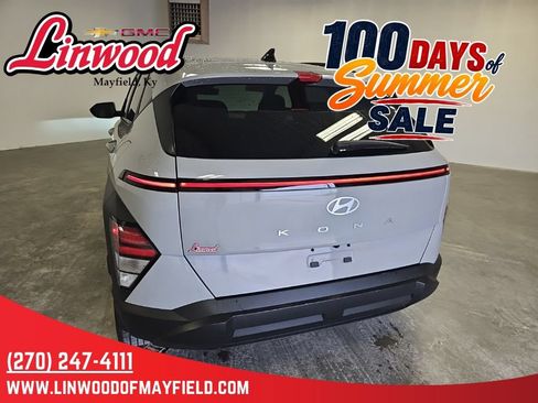 Used 2024 Hyundai Kona SEL FWD image 4