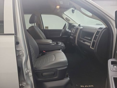 Used 2019 RAM 1500 Express image 24